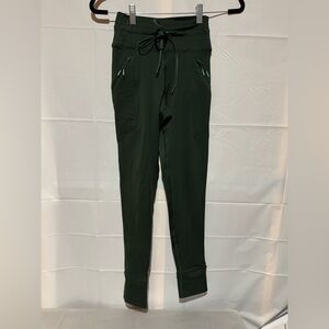 Offline by Aerie Woman’s Dark Green Jogger Pants/Leggings Size Small High Rise